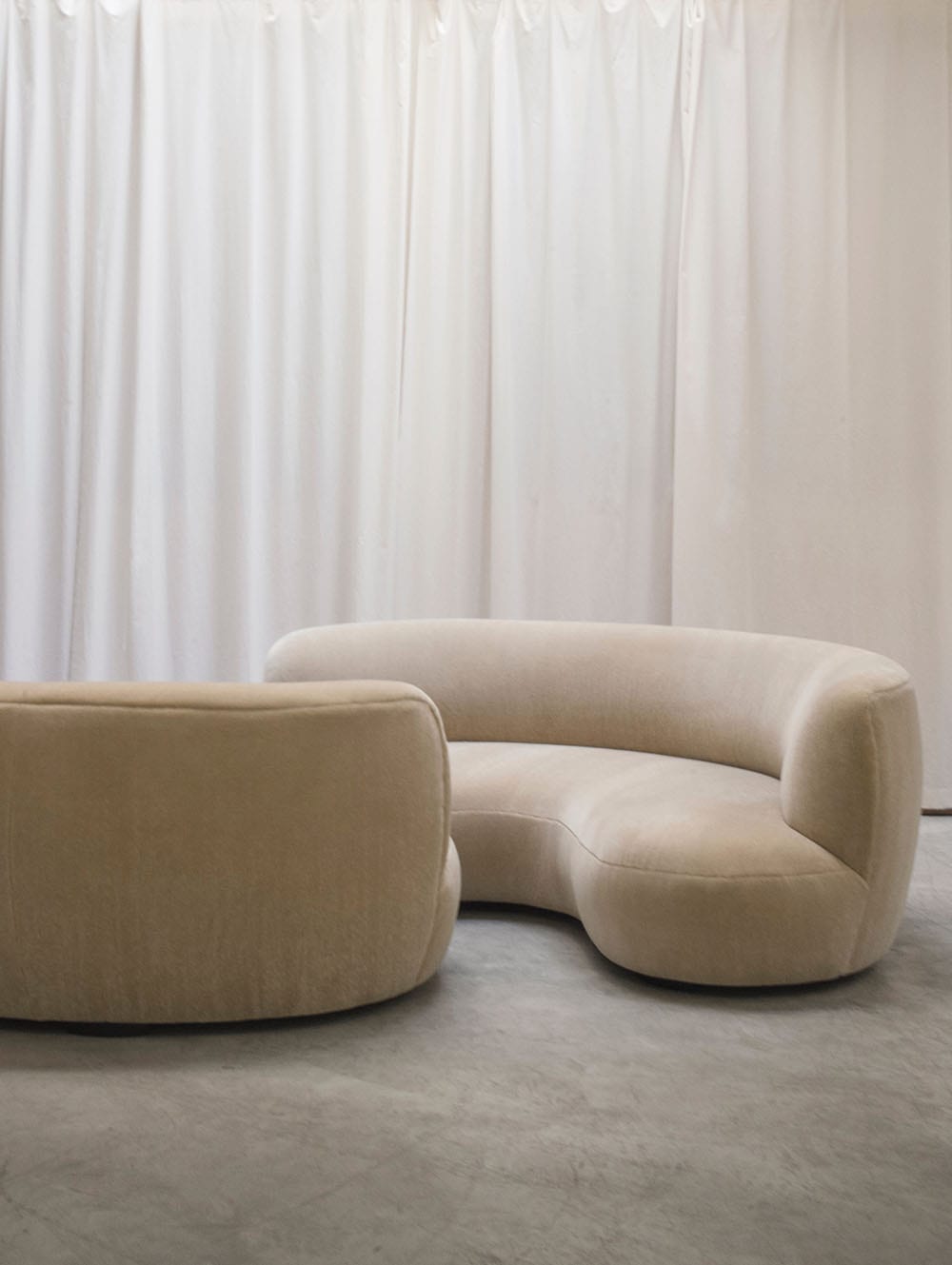 PIERRE AUGUSTIN ROSE 法式優雅弧型沙發:圖片 4